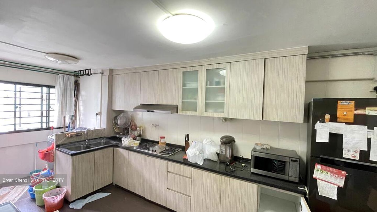 Blk 209 Yishun Palm Spring (Yishun), HDB 5 Rooms #463135021